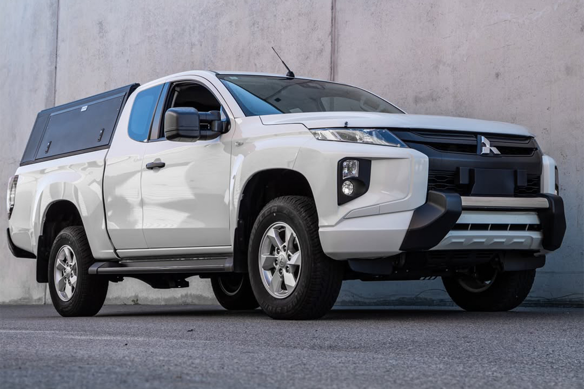 Mitsubishi Triton Alu-Cab Aluminium Canopy 