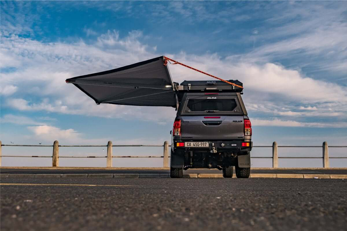 Why Choose a 180° Shadow Awning ?