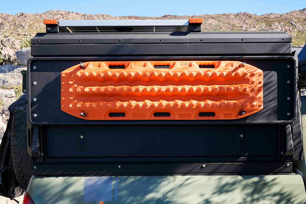 4wd Side Table Alu-Cab Camper MaxTrax Side Table | Fold-Out 4x4 Table – alu-cab