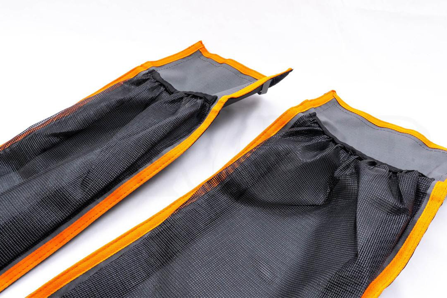 Canvas Mesh Bags At Rear Corner Panels