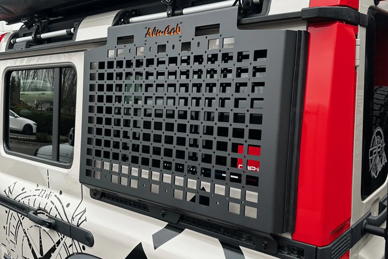 INEOS Grenadier Exterior Molle Plate