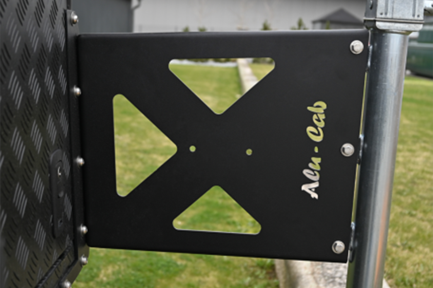 Khaya Camper Leg Support Brackets | Jack-Off Leg Mounts | Khaya 2 & 4 ...