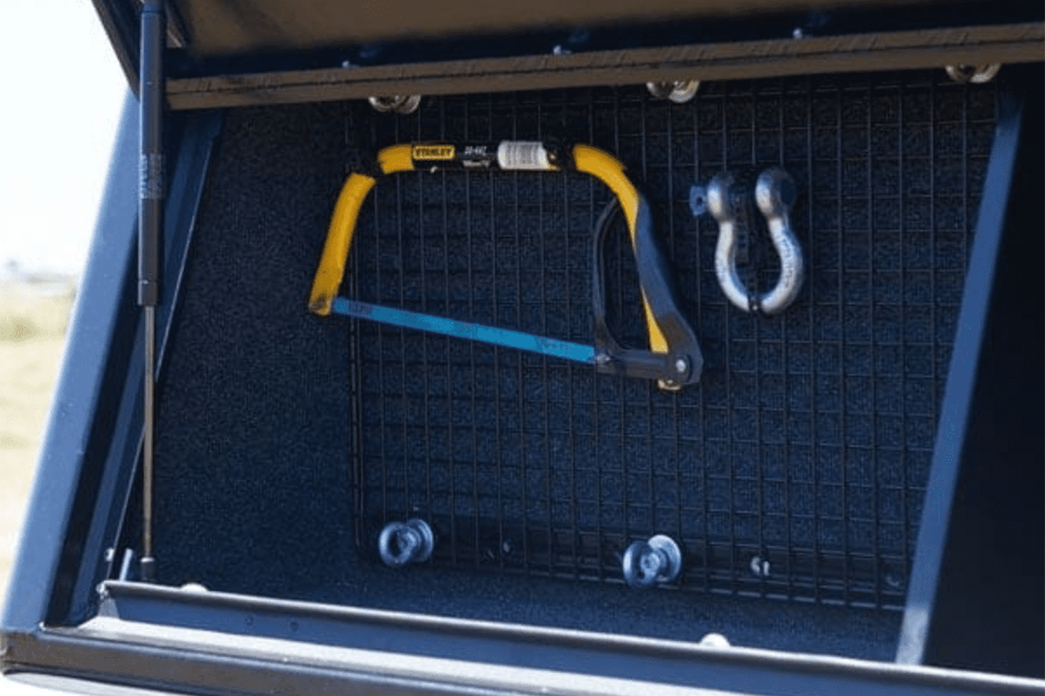 Recovery Mounting Kit Cupboard