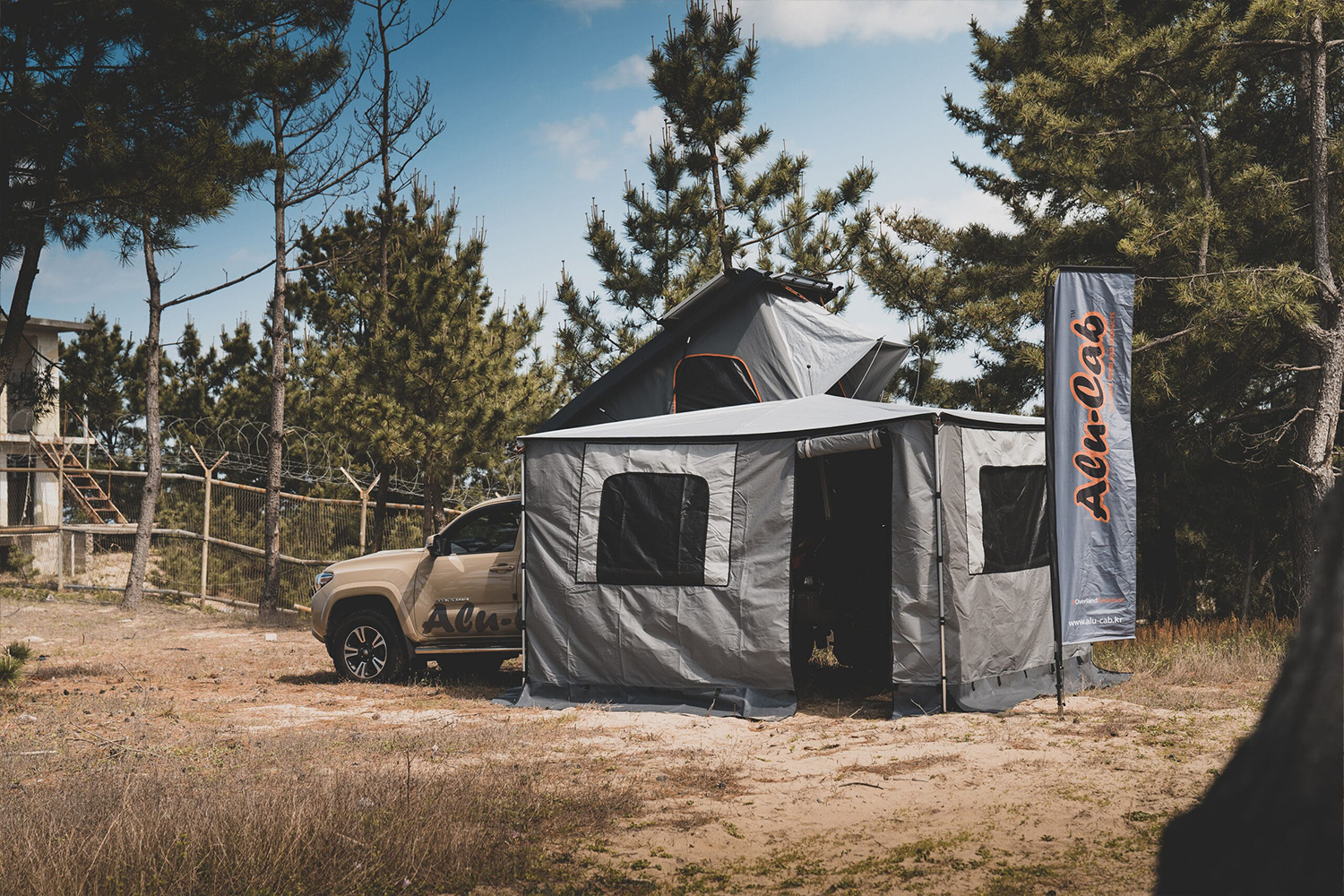 Shadow Awning Wall Kit