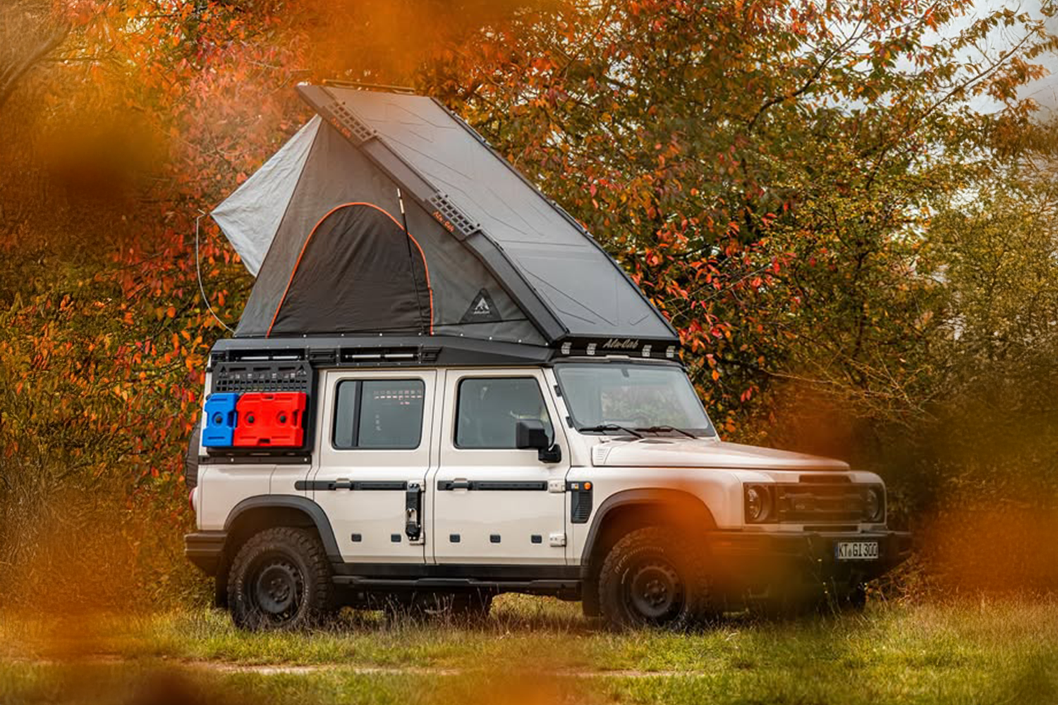 INEOS Grenadier Exterior Molle Plate